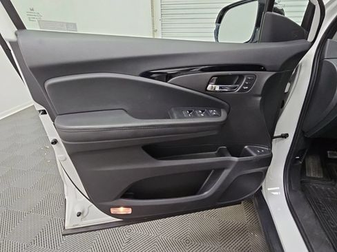 Used 2022 Honda Pilot Touring image 33