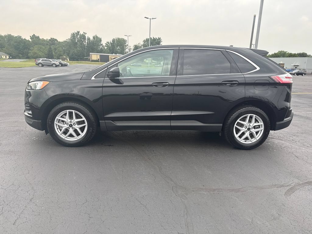 Used 2024 Ford Edge SEL AWD/4WD image 5