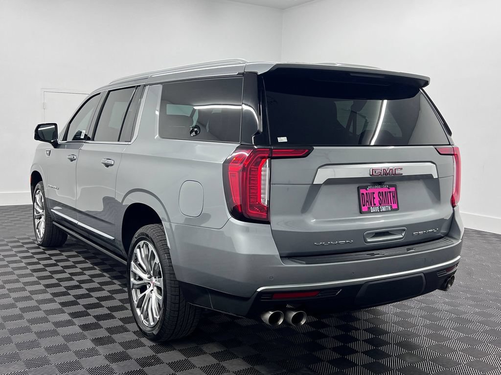 Used 2023 GMC Yukon XL Denali AWD/4WD image 3