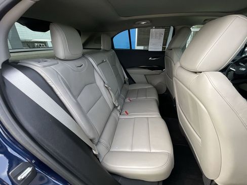 Used 2020 Cadillac XT4 Premium Luxury w/ Technology Package FWD image 27