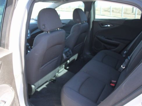 Used 2022 Chevrolet Malibu LT image 6