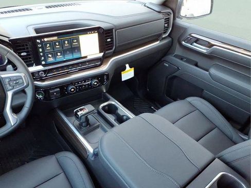 New 2026 Chevrolet Silverado 1500 LT Trail Boss w/ LT Trail Boss Premium Package AWD/4WD image 14