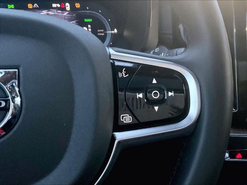 Used 2024 Volvo XC60 T8 Ultimate w/ Protection Package Premier image 24