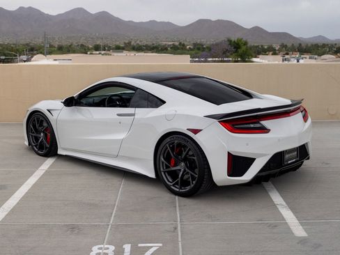 Used 2017 Acura NSX image 23