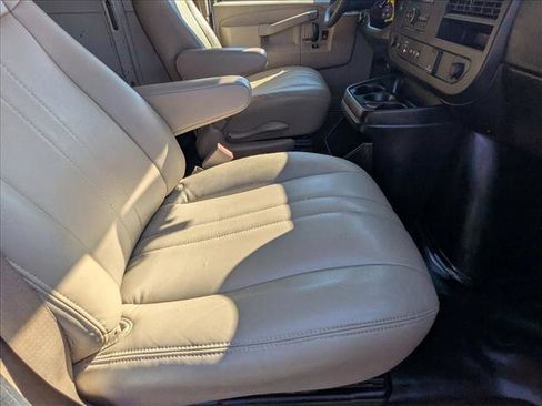 Used 2021 Chevrolet Express 2500 Extended w/ Driver Convenience Package image 19
