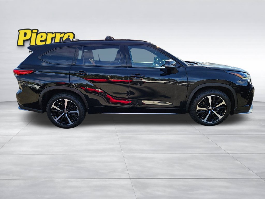 Used 2021 Toyota Highlander XSE AWD/4WD image 6
