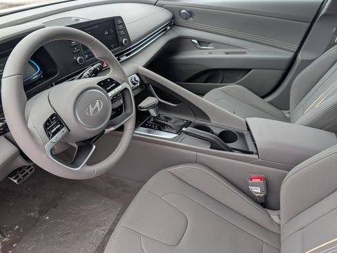 New 2026 Hyundai Elantra Sport image 6