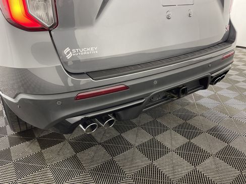 Used 2021 Ford Explorer ST w/ Equipment Group 401A image 7