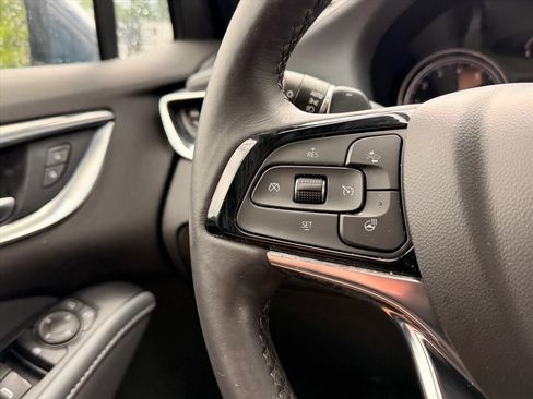 Used 2022 Buick Enclave Essence w/ Experience Buick Package AWD/4WD image 22