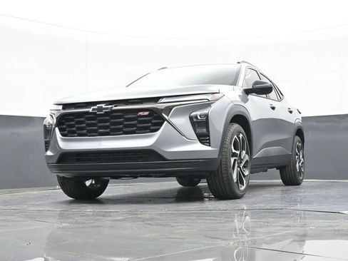 New 2026 Chevrolet Trax RS w/ Driver Confidence Package FWD image 48