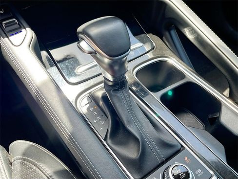 Used 2022 Kia Telluride SX w/ SX Prestige Package image 17