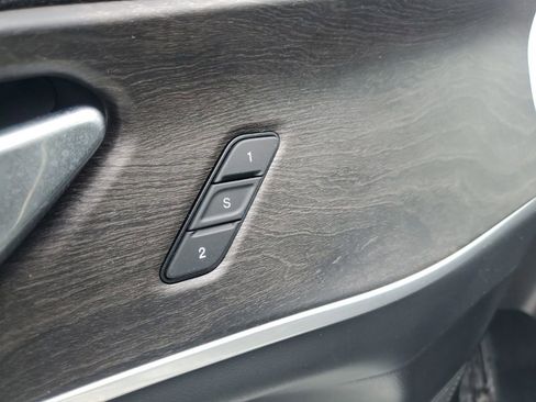 New 2025 Jeep Grand Cherokee L Limited AWD/4WD image 9