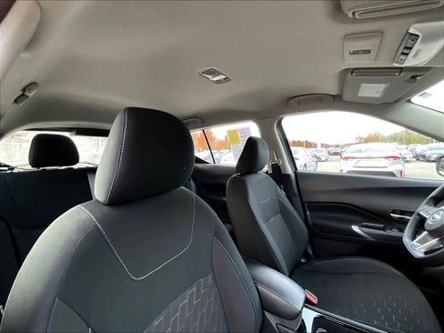 Used 2024 Nissan Kicks SV image 22