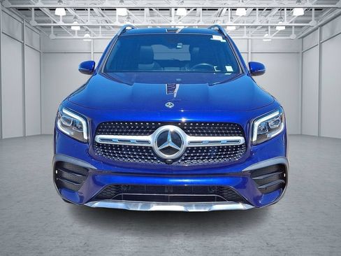 Used 2022 Mercedes-Benz GLB 250 image 3