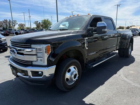 Used 2017 Ford F350 Lariat w/ Lariat Ultimate Package AWD/4WD image 13