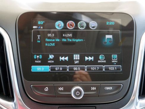 Used 2018 Chevrolet Equinox LT FWD image 12
