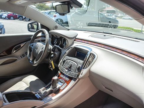 Used 2011 Buick LaCrosse CXL FWD image 21
