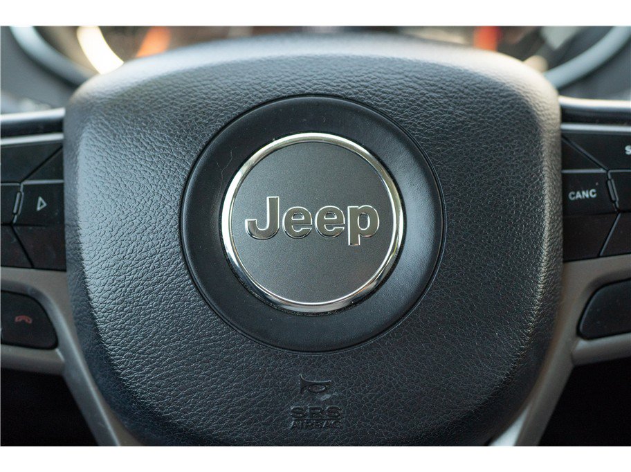 Used 2020 Jeep Cherokee Limited AWD/4WD image 5