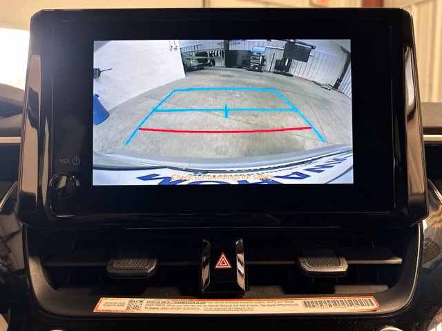 Used 2025 Toyota Corolla LE FWD image 30
