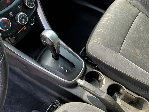 Used 2019 Chevrolet Trax LT image 15