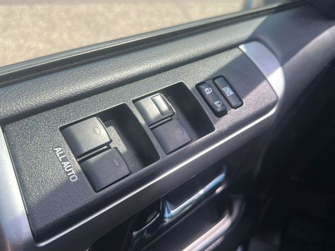 Used 2018 Toyota 4Runner SR5 Premium AWD/4WD image 10
