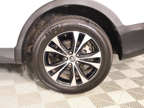 Used 2015 Toyota RAV4 Limited w/ Technology Package AWD/4WD image 19