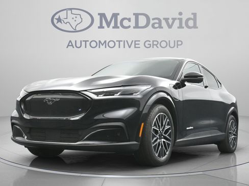 Used 2025 Ford Mustang Mach-E Premium AWD/4WD image 29