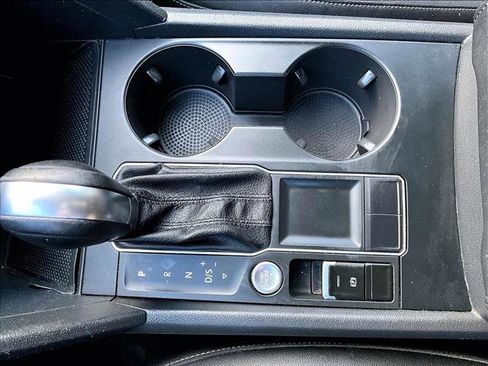 Used 2018 Volkswagen Atlas SE image 24