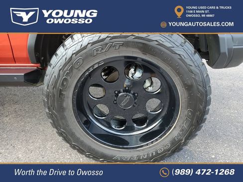 Used 2023 Ford Bronco Badlands w/ Sasquatch Package AWD/4WD image 26