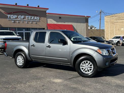 Used 2018 Nissan Frontier SV image 17