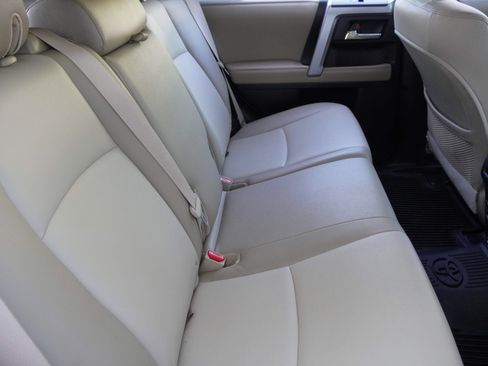 Used 2018 Toyota 4Runner SR5 Premium AWD/4WD image 35