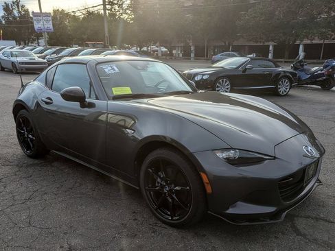 Used 2021 MAZDA MX-5 Miata RF Club RWD image 5