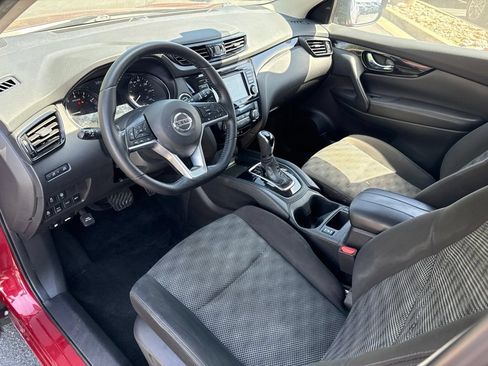 Used 2022 Nissan Rogue Sport SV AWD/4WD image 9