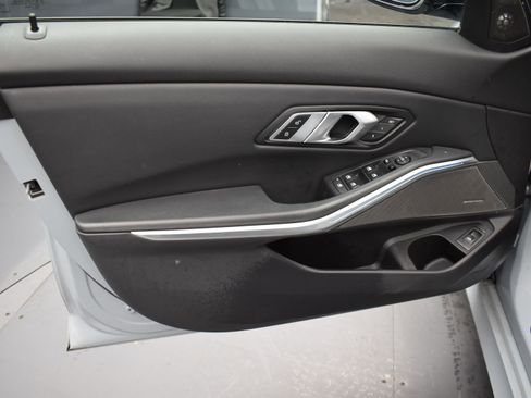 Used 2023 BMW 330i xDrive 330i xDrive w/ M Sport Package image 9