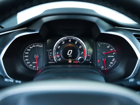 Used 2019 Chevrolet Corvette Z06 RWD image 41
