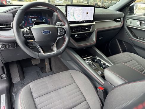 Certified 2025 Ford Explorer ST-Line AWD/4WD image 20