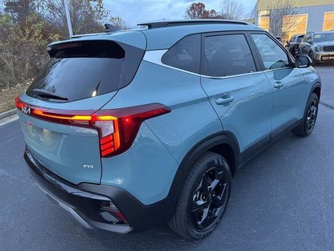 New 2026 Kia Seltos EX image 7