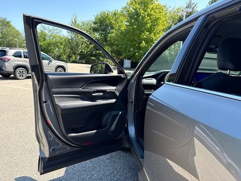 Used 2026 Toyota Grand Highlander AWD Hybrid image 22