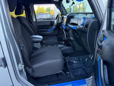 Used 2017 Jeep Wrangler Unlimited Sport w/ Quick Order Package 24S image 30