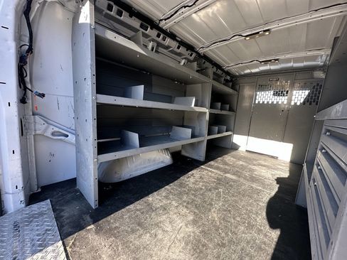 Used 2019 Chevrolet Express 3500 w/ Driver Convenience Package image 9