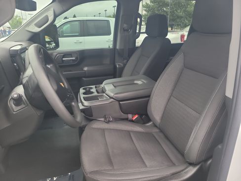 Used 2024 Chevrolet Silverado 2500 Custom w/ Custom Convenience Package AWD/4WD image 19