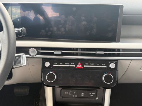 Used 2025 Hyundai Tucson Blue image 23