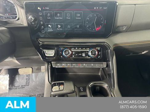 Used 2024 GMC Sierra 1500 AT4 w/ Technology Package AWD/4WD image 32