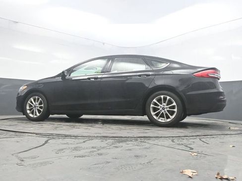 Used 2019 Ford Fusion SE FWD image 34