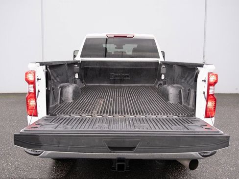 Used 2024 Chevrolet Silverado 3500 LT image 20