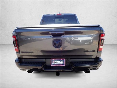 Used 2022 RAM 1500 Big Horn AWD/4WD image 3