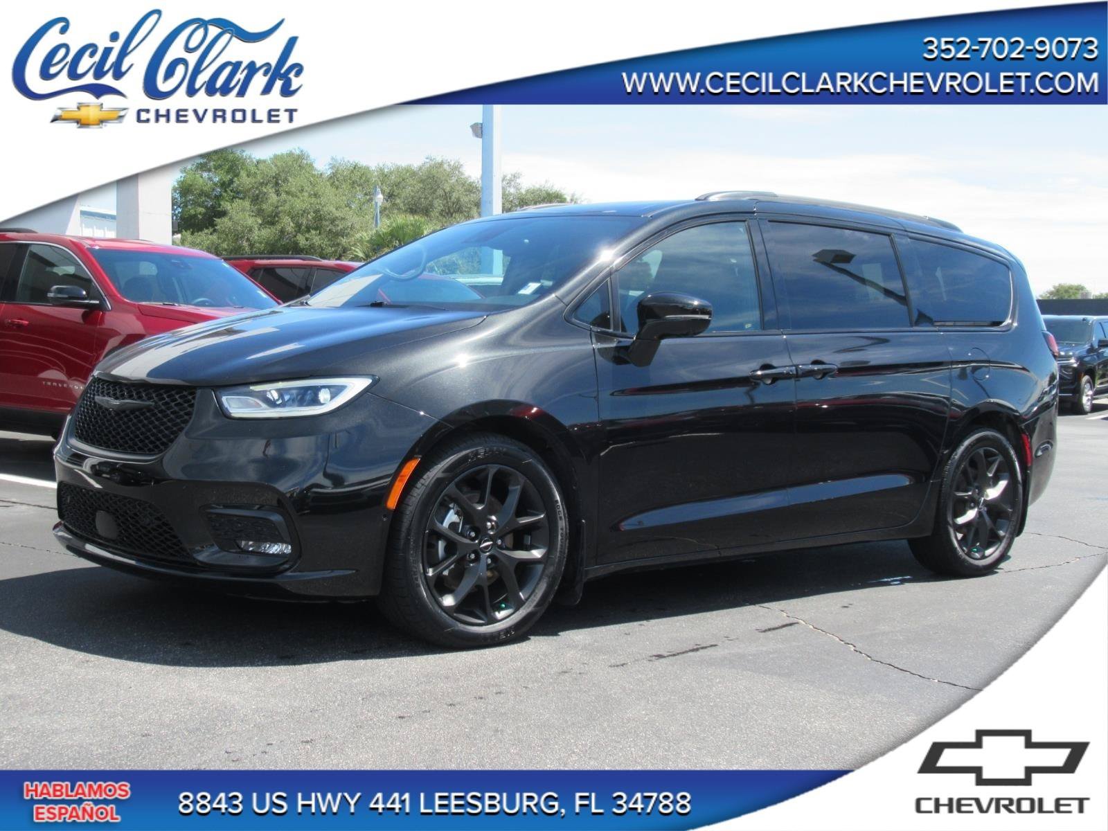 Used 2022 Chrysler Pacifica Limited w/ S Appearance Package FWD image 1