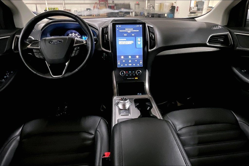 Certified 2024 Ford Edge SEL AWD/4WD image 14