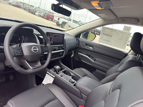 New 2026 Nissan Pathfinder SL AWD/4WD image 24