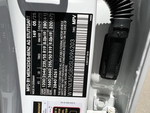 Certified 2025 Mercedes-Benz GLC 350e 4MATIC image 37